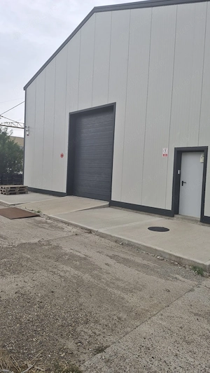 Inchiriez hala str Traian 444 langa peco OMV - imagine 2