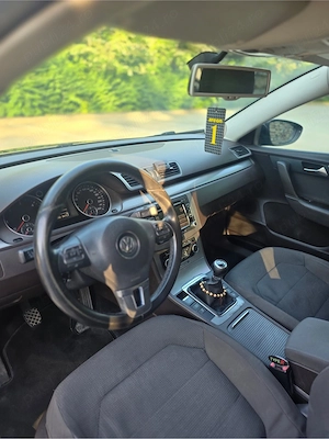 Volkswagen Passat B7 2.0 TDI - 2011 - imagine 4