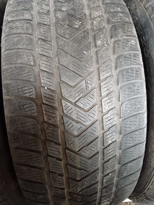 Set 4 anvelope iarna 285/45/20 Pirelli dot 2018 - imagine 2