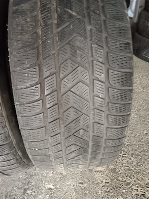 Set 4 anvelope iarna 285/45/20 Pirelli dot 2018 - imagine 3