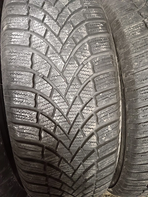 Set 4 anvelope iarna 215/65/17 Bridgestone dot 2021 - imagine 2
