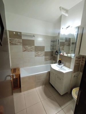 Închiriez apartament 2 camere ultracentral Hunedoara  - imagine 3