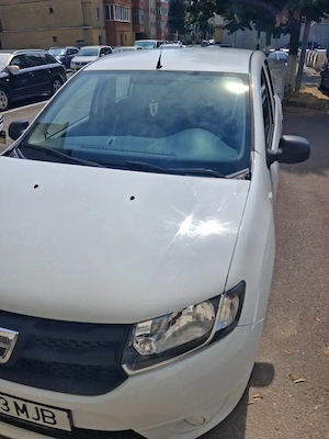 Vând Dacia Sandero an 2015 - imagine 2