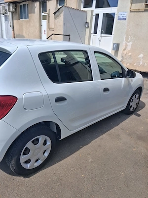Vând Dacia Sandero an 2015 - imagine 5