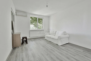 Apartament cu 2 camere de vânzare în Mangalia   Ultracentral, la 350 m de Plaja Mangalia