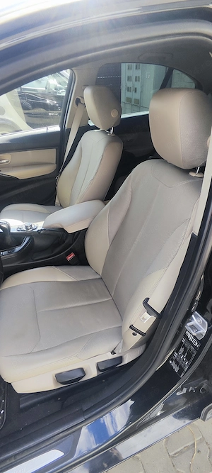 BMW 318d din 2014, de vânzare direct de la proprietar - imagine 7