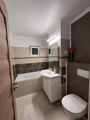 Vanzare apartament cu 3 camere rovine  - imagine 7