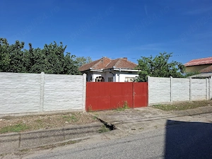 Casă de vânzare 