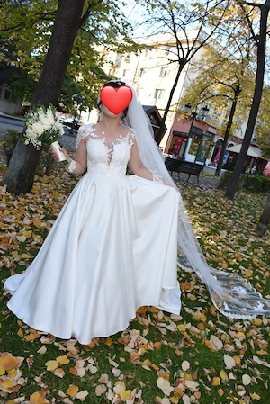 Rochie de mireasa marime M
