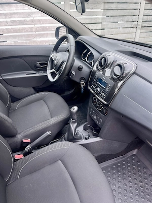 Vand Dacia logan 2019 benzina unic proprietar  - imagine 4