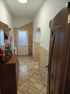 Vand casa 4 camere in Resita - imagine 3