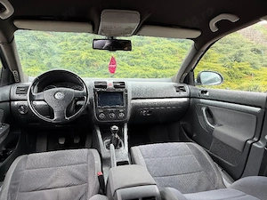 vand VW Jetta  - imagine 4