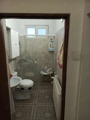 Vand casa 4 camere in Resita - imagine 7