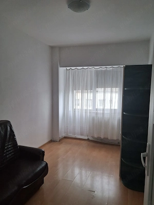 Proprietar închiriez apartament cu 3 camere decomandate  - imagine 2