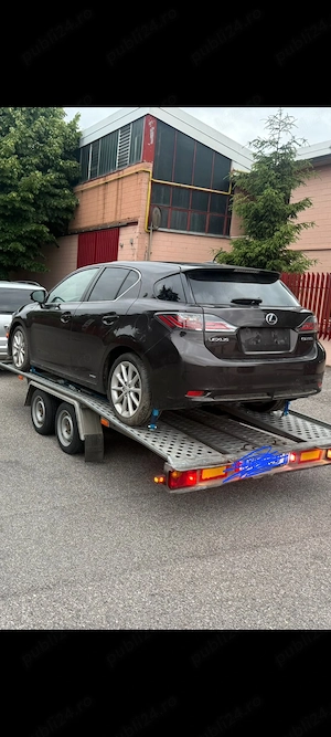 Dezmembrez lexus ct200h  - imagine 2