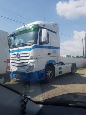 Vand Mercedes Actros 1945 - imagine 2