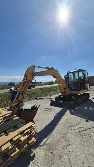 miniexcavator komatsu  - imagine 2