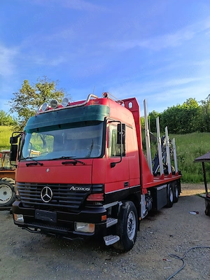 Mercedes 2657, transport lemn cu macara Loglift 135 