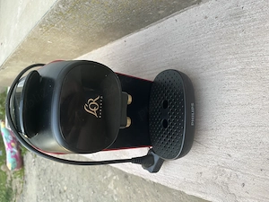 Aparat de cafea cu capsule folosit de 2 ori