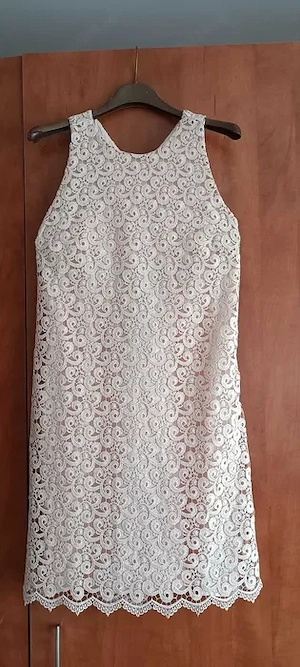Vând rochie elegantă Massimo Dutti