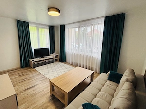 Proprietar, vand apartament deosebit cu 2 camere, parcare in curte interioara