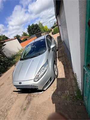 ford fiesta 2013,  2 cheii culoare forte frumosa  - imagine 5