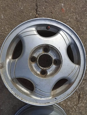 Set jante aliaj 14 inch Ford, originale! Jantele sunt de pe un Ford Escort din 1997 - imagine 6