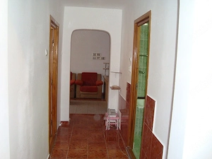 inchiriez apartament 2 camere  - imagine 10