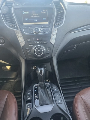 Hyundai Grand Santa fe  - imagine 10