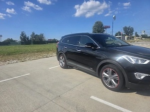 Hyundai Grand Santa fe  - imagine 5