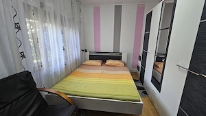Apartament 3 camere, zona Vlaicu, Lebada, etaj 1 - imagine 3