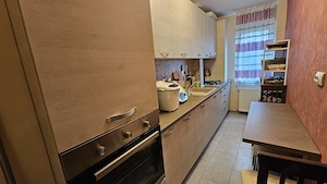 Apartament 3 camere, zona Vlaicu, Lebada, etaj 1 - imagine 6