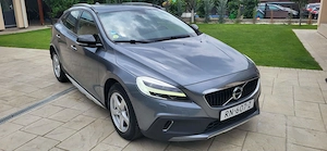 Volvo V40 R-Design Model Cross Country Euro 6 - imagine 2