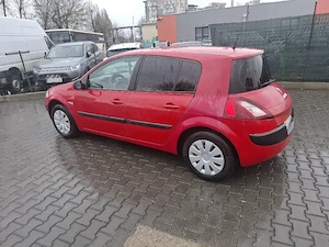 Mașina de vânzare.Megane Renault 2005 - imagine 2