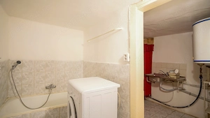 Casă cu 4 camere de vânzare in Racos - imagine 4