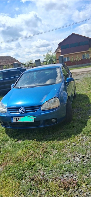 Se vinde Golf 5 