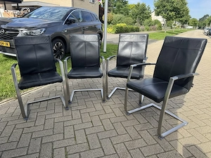 Scaune set 4 Henders & Hazel pentru cunoscători, piele naturala premium, cadru inox cu amortizare