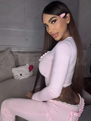 TS Reala doar show la web sau filmulete ONLY WEBCAM I M NOT IN ROMANIA