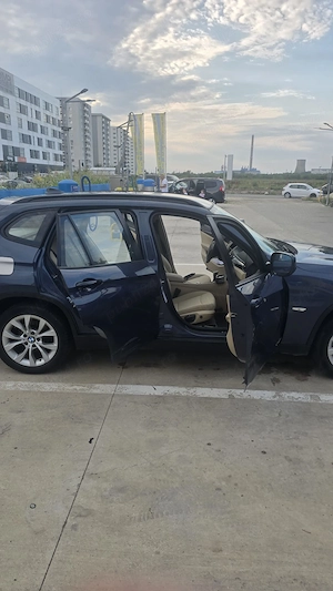 Bmw x1 drive  - imagine 6