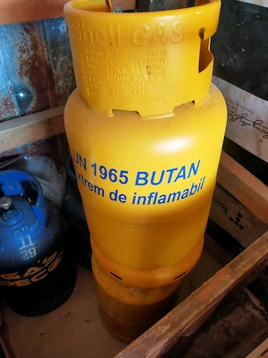Butelii de vânzare 