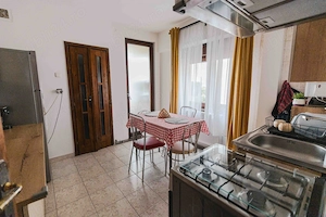 Apartament de 4 camere Ultra Central - imagine 3
