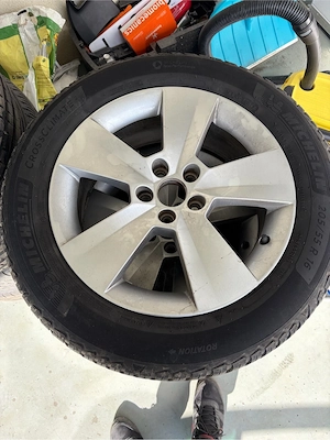 vand jante originale skoda cu anvelope 205/55/16 dot 2023