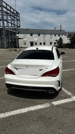 Mercedes-Benz CLA 220 d Shooting Brake 4MATIC Aut. - imagine 9