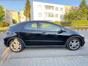 Honda Civic 1.8 iVtec Euro 5 - imagine 4