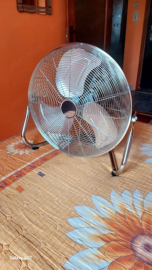Vând ventilator nou inox profesional de mare putere 110w.