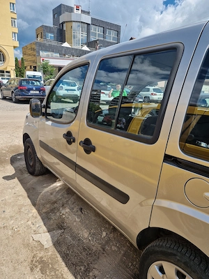 Vând  Fiat doblo  1.9 D  2006 - imagine 9