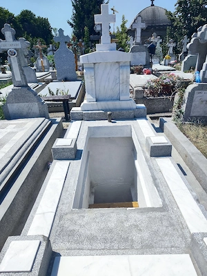 loc de veci cimitirul Tudor Vladimirescu 