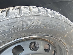 Janta de tabla pe 16" cu anvelopa de iarna 205/55/R16 pentru VW Passat si probabil ca si pentru alte - imagine 3