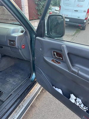 Vand Mitsubishi Pajero V20 VE21 - imagine 5