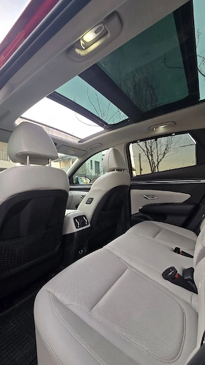 Hyundai Tucson Luxury 4x4 252 cp motor benzina 1.6L plug-in Hybrid electric autonomie 60 km - imagine 4